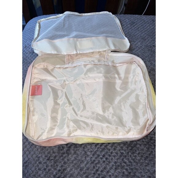 CALPAK Travel Tie Dye Mesh Cube Organizer Bag 17" x 12" x 2.5" - Picture 7 of 10